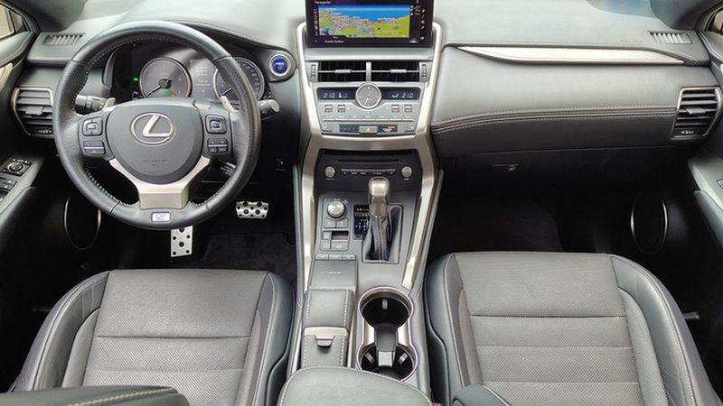 Lexus NX • 2019 • 31,088 km 8