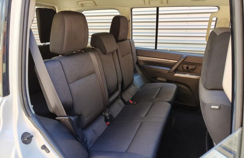 Mitsubishi Montero • 2017 • 67,669 km 7