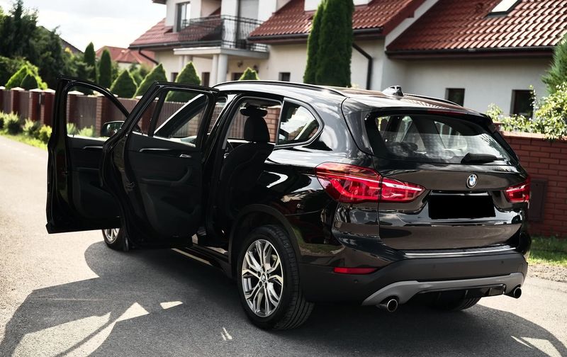 BMW X1 • 2015 • 193,000 km 9