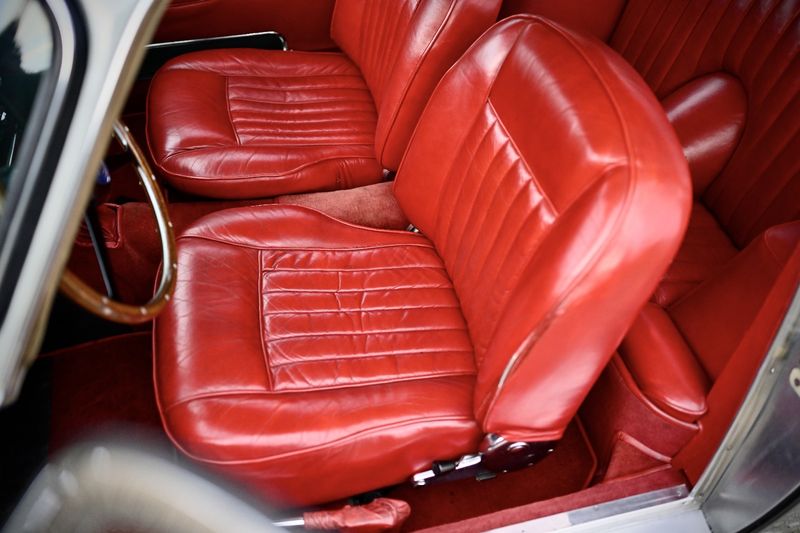Aston Martin DBX • 1961 • 60,000 km 1