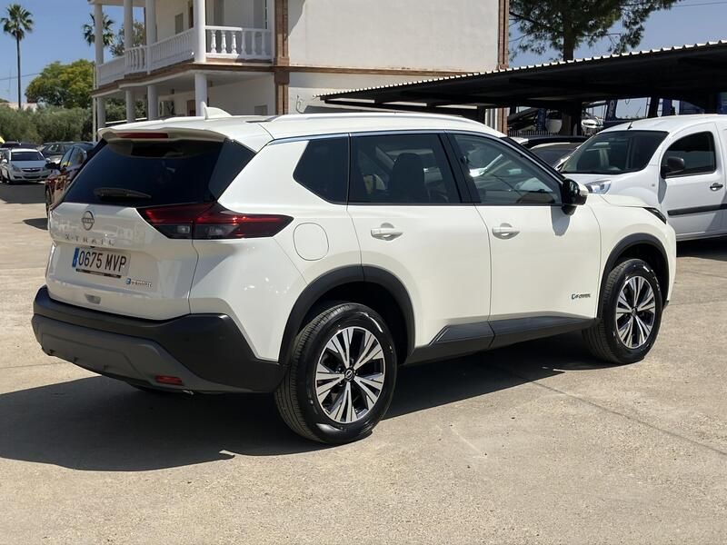 Nissan X-Trail • 2024 • 15,120 km 5