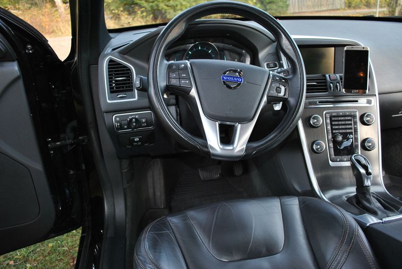 Volvo XC60 • 2014 • 155,750 km 2