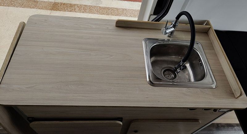 Volkswagen Crafter • 2017 • 94,835 km 8