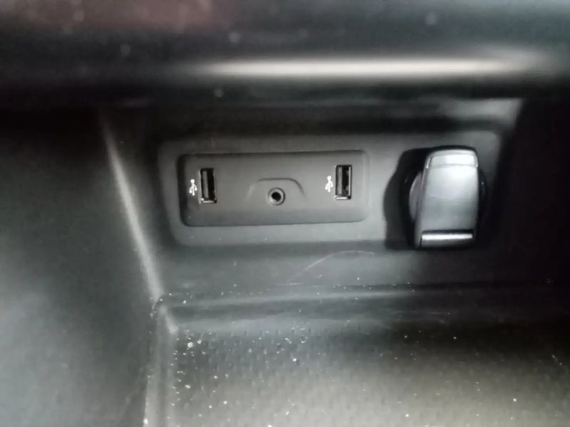 Renault Mégane • 2018 • 77,000 km 6