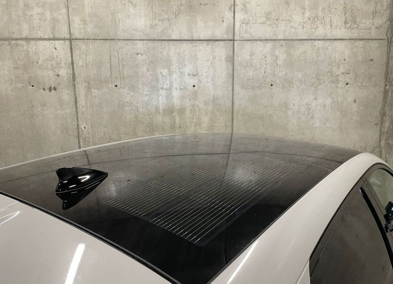 Hyundai Ioniq Electric • 2022 • 38,500 km 10