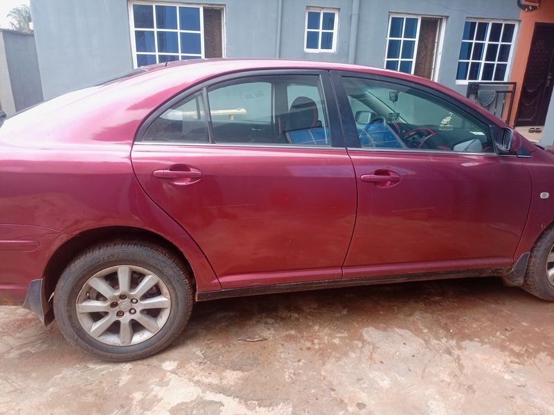 Toyota Avensis • 2005 • 5,100 km 9