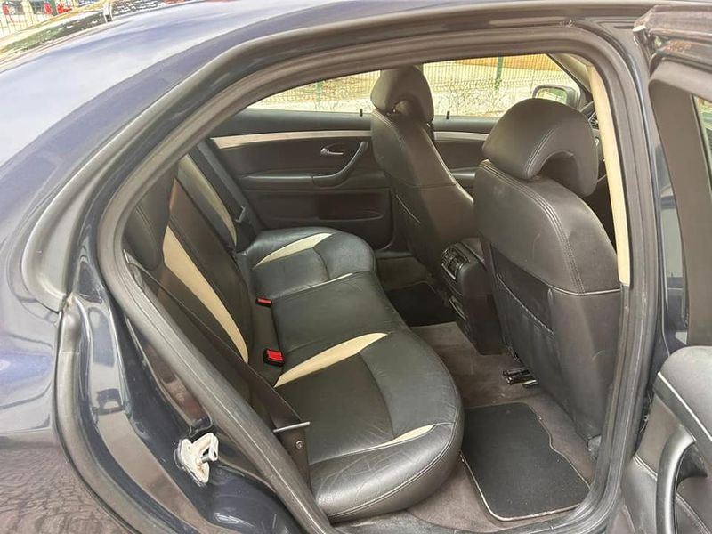 Saab 9-3 • 2008 • 243,000 km 7