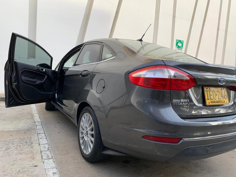 Ford Fiesta • 2015 • 68,024 km 3