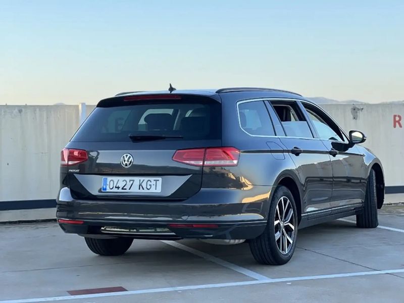 Volkswagen Passat Variant • 2018 • 53,500 km 5