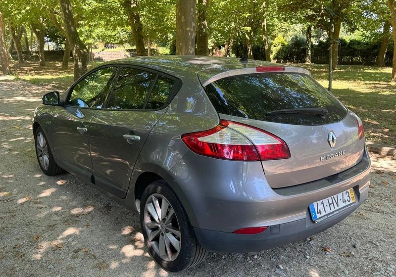 Renault Mégane • 2009 • 90,922 km 2