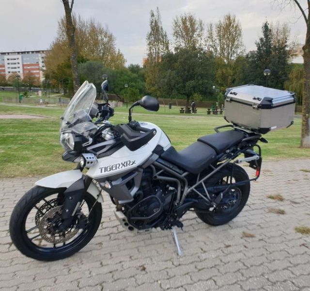 Triumph tiger 800 • 2017 • 14,000 km 1