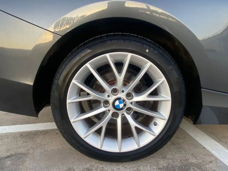 BMW 2 Series • 2016 • 65,000 km 10