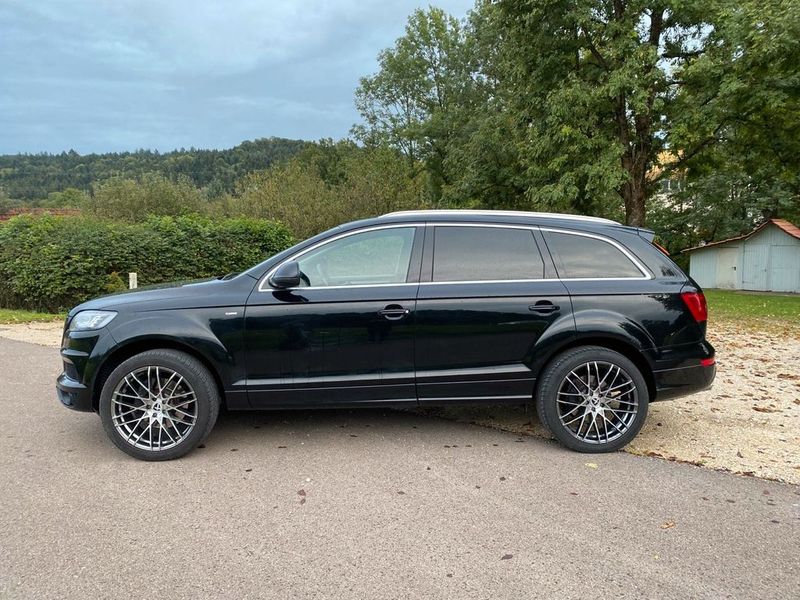 Audi Q7 • 2023 • 192,000 km 4
