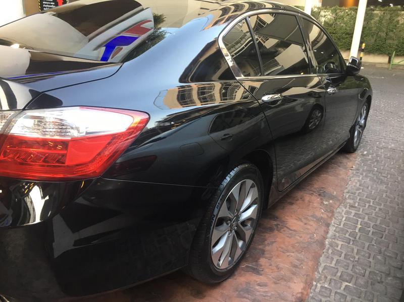 Honda Accord • 2013 • 90,000 km 9