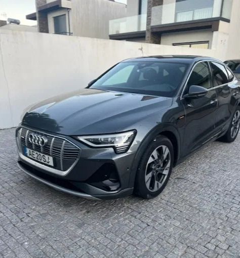 Audi e-tron Sportback • 2010 • 55,000 km 2