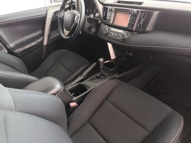 Toyota RAV4 • 2019 • 50,000 km 2