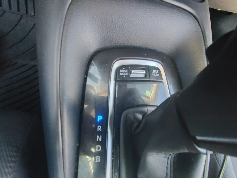 Toyota Corolla Hybrid • 2019 • 64,460 km 2