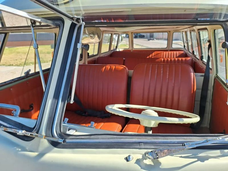 Volkswagen T4 • 1974 • 17,000 km 6