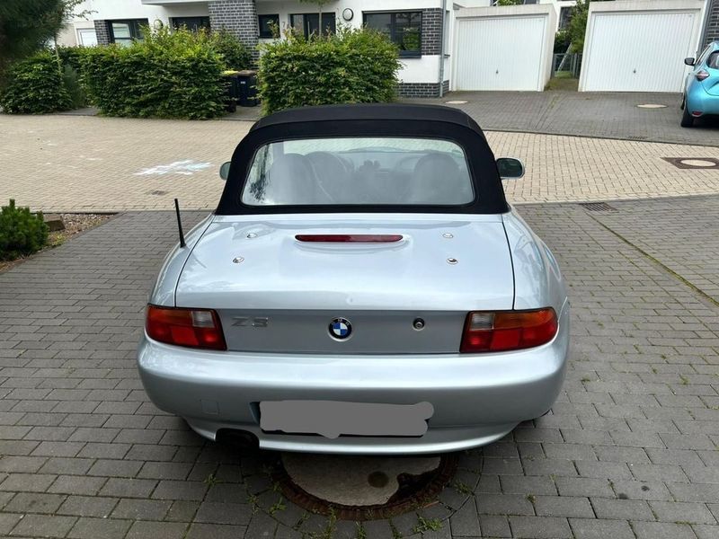 BMW Z3 • 1998 • 130,400 km 12