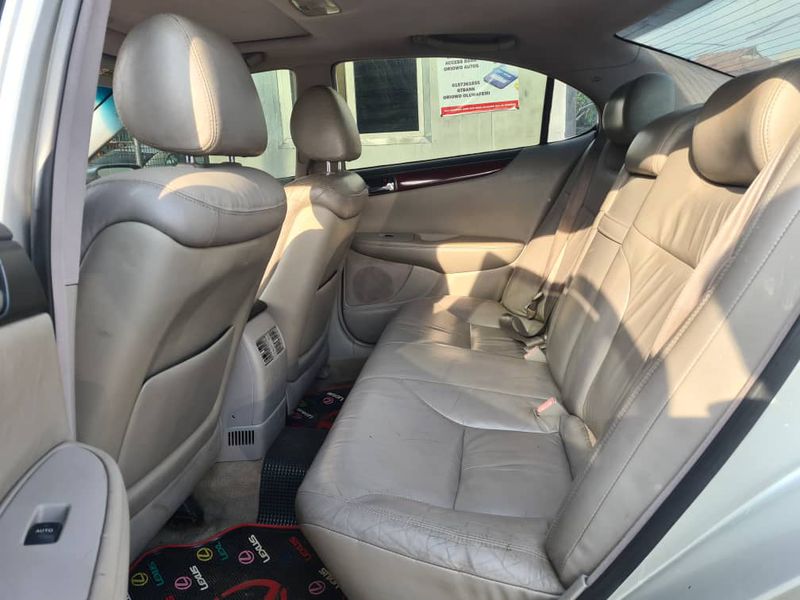 Lexus ES 330 • 2004 • 102,864 km 5