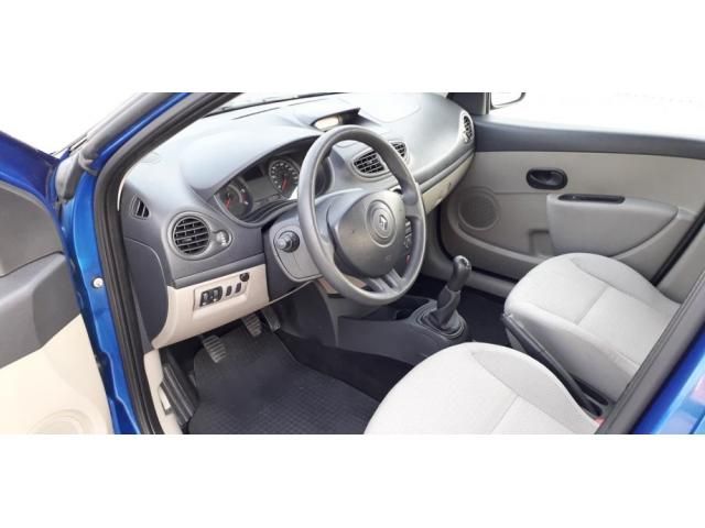Renault Clio • 2005 • 165,000 km 3