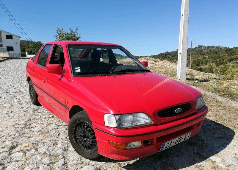 Ford Escort • 1996 • 99,999 km 1