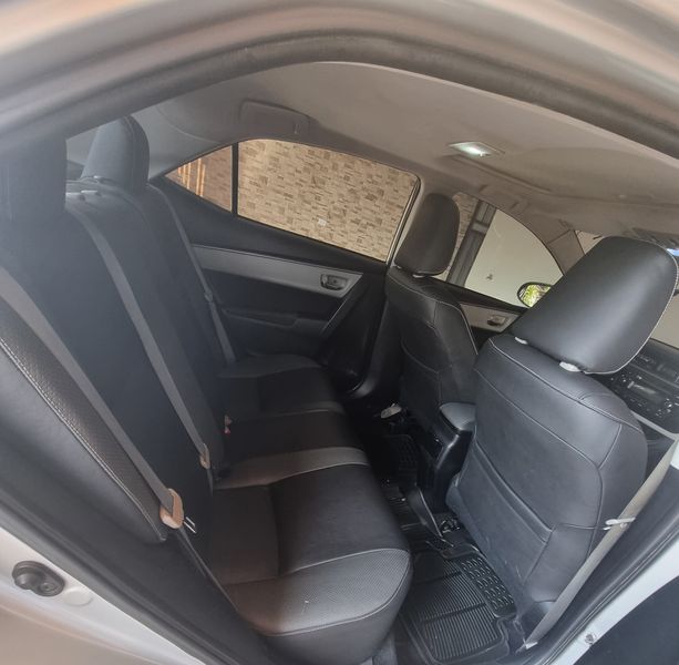 Toyota Corolla • 2015 • 199,640 km 10