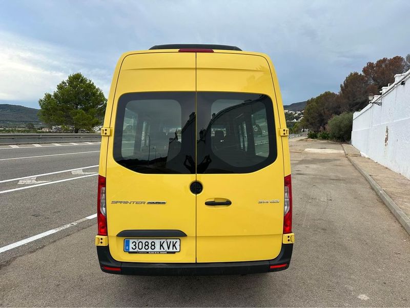 Mercedes-Benz Sprinter • 2020 • 93,000 km 4