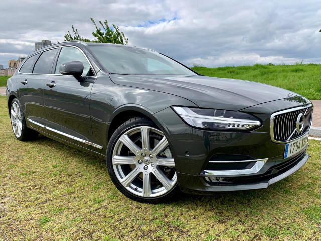 Volvo V90 • 2017 • 119,000 km 1