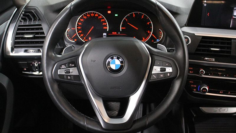 BMW X4 • 2020 • 31,658 km 18