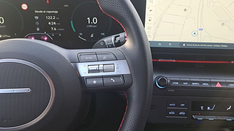 Hyundai Kona • 2023 • 11,832 km 39