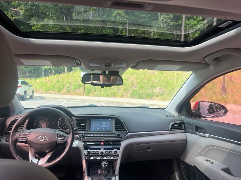 Hyundai Elantra • 2019 • 92,000 mi 6