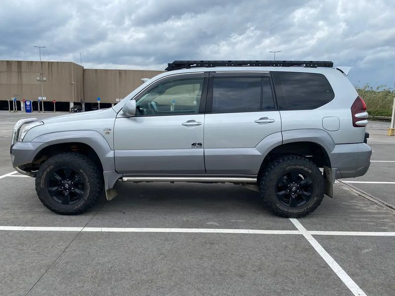 Toyota Land Cruiser • 2004 • 6,000 km 5