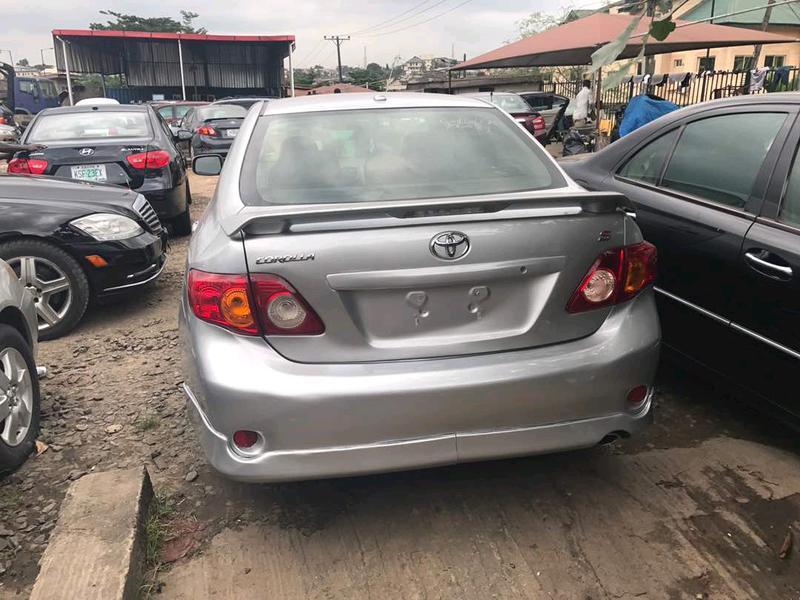 Toyota Corolla • 2010 • 10,124 km 5