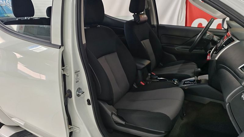 Mitsubishi L200 • 2022 • 31,986 km 11