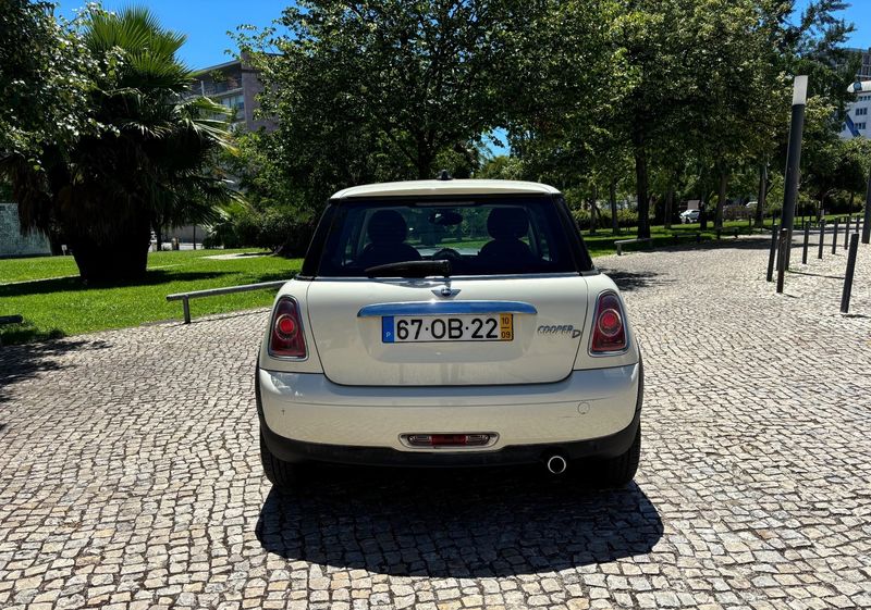 MINI Cooper D • 2010 • 189,670 km 3