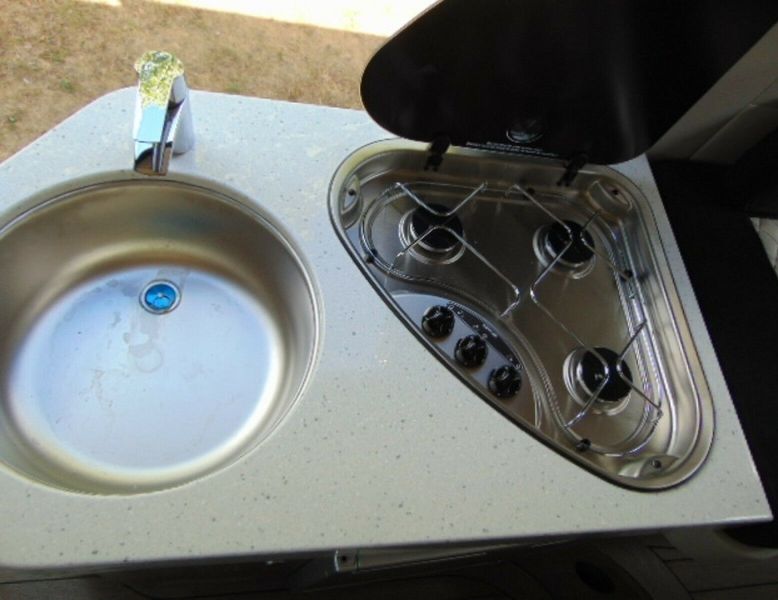 Mercedes-Benz Sprinter • 2019 • 84,800 km 11