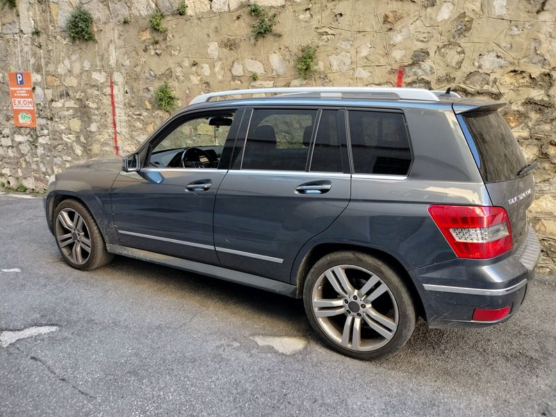 Mercedes-Benz GLK • 2009 • 165,000 km 2