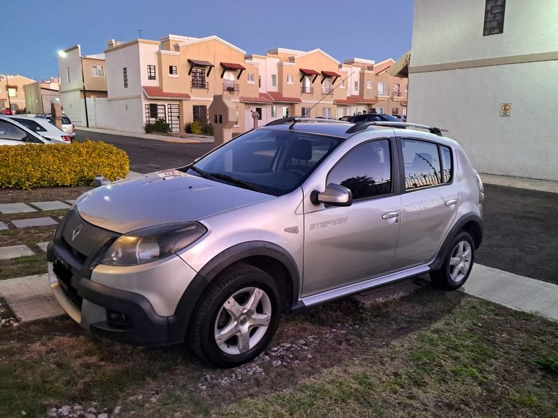 Renault Stepway • 2013 • 92,000 km 13