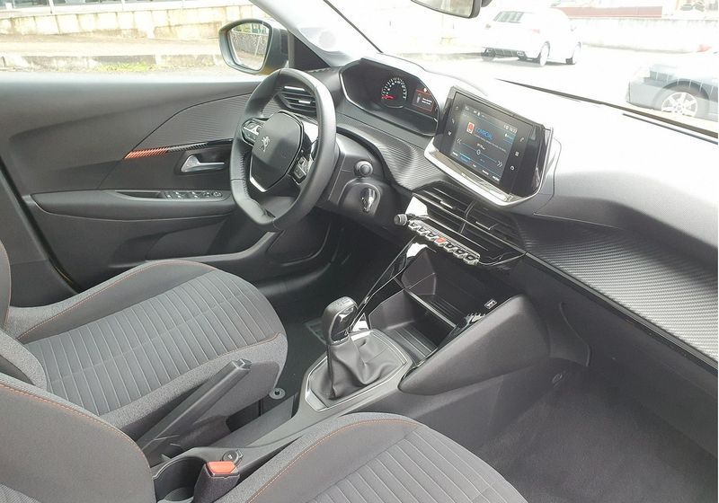 Peugeot 2008 • 2022 • 10,000 km 9