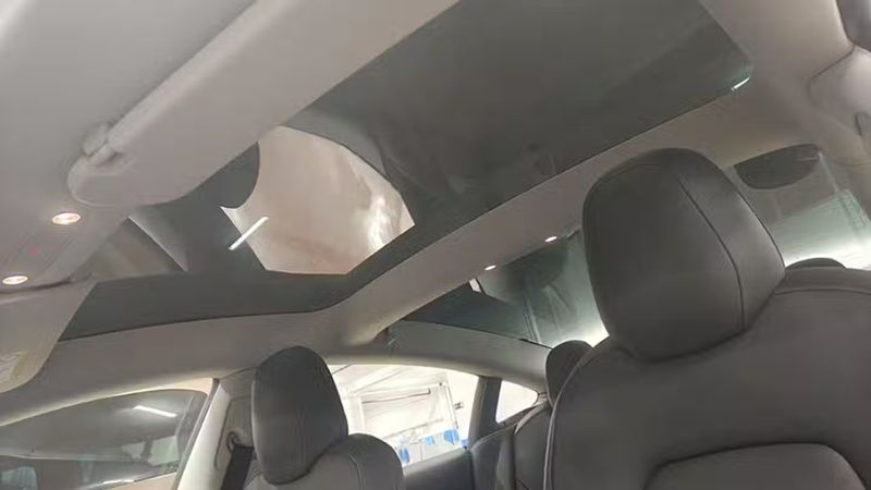 Tesla Model 3 • 2022 • 61,628 km 6