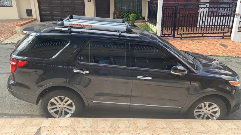 Ford Explorer • 2014 • 71,000 km 3