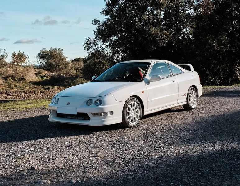 Honda Integra • 1999 • 76,000 km 3