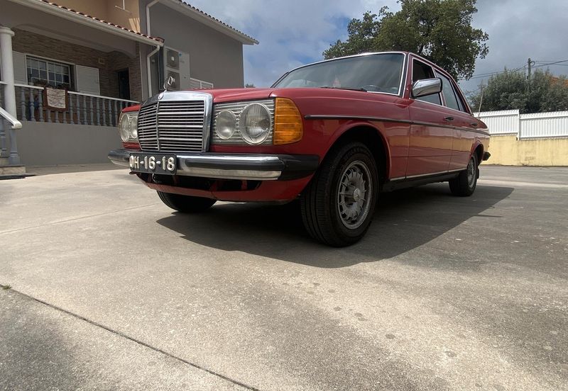 Mercedes-Benz 230 - 300 CE Coupé • 1981 • 170,000 km 1