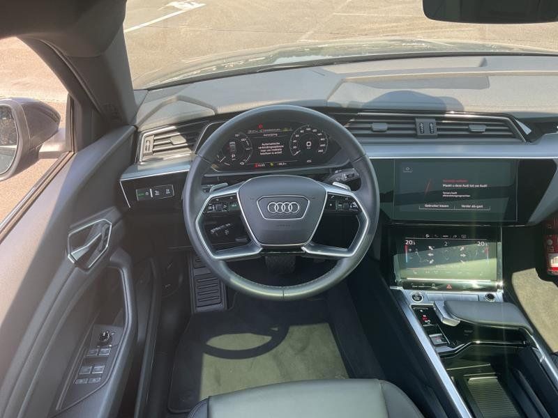 Audi e-tron • 2021 • 25,331 km 4