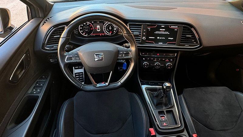 Seat Leon • 2018 • 110,048 km 4