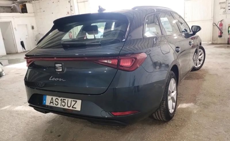 Seat Leon • 2022 • 41,984 km 2
