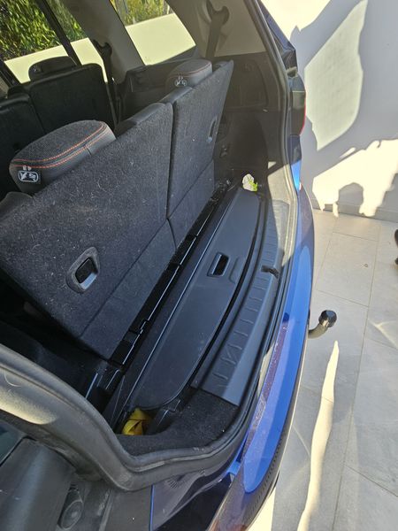 BMW Rad 2 Gran Tourer • 2019 • 91,900 km 10