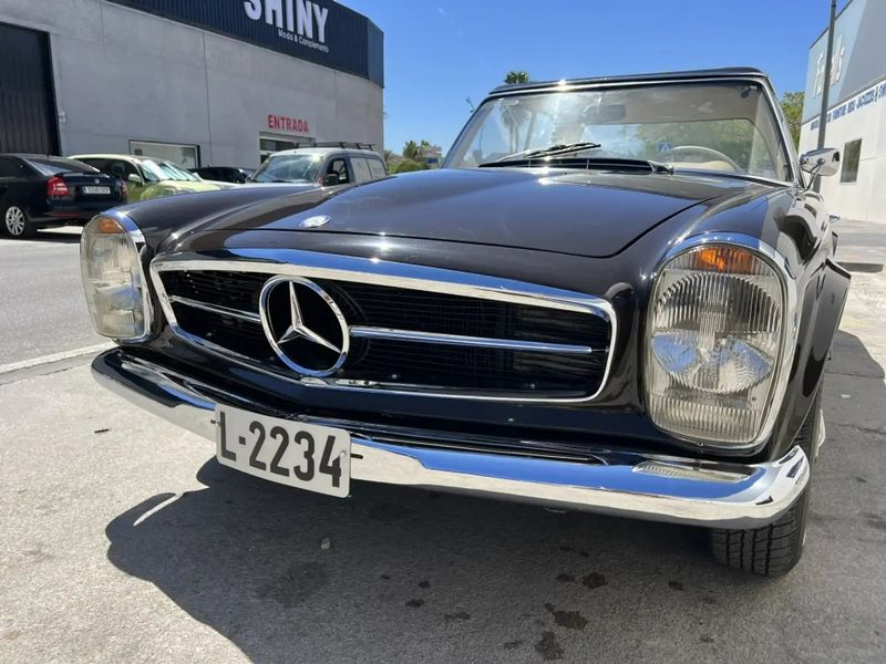 Mercedes-Benz SL • 1963 • 90,000 km 3