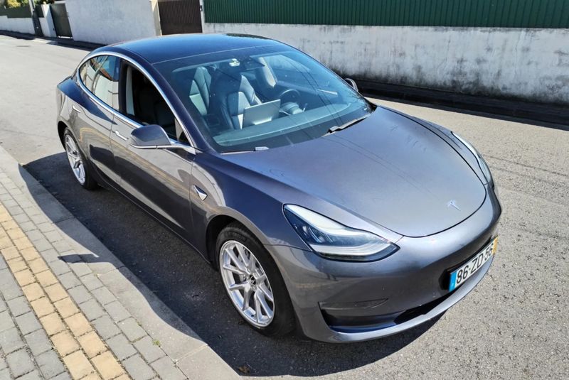 Tesla Model 3 • 2019 • 188,900 km 3